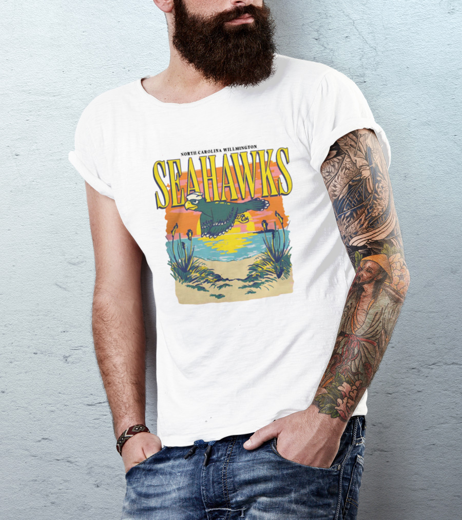 North Carolina Wilmington Seahawks Throwback Retro Beach Sunset Scene T-Shirt