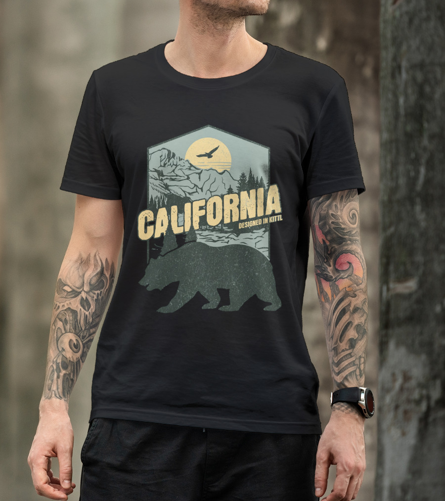 California Bear Wilderness Camping Hiking Designed In Kittl T-Shirt
