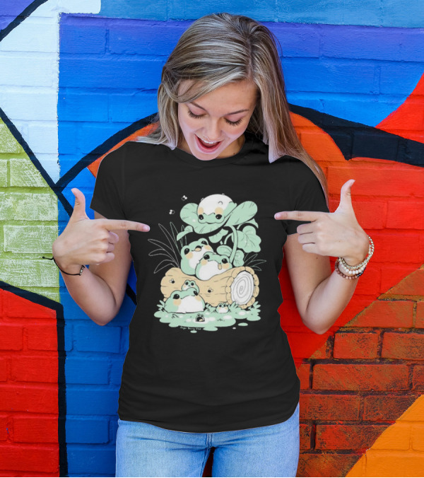 Sugar Bunny Shop Blob Frogs Log T-Shirt