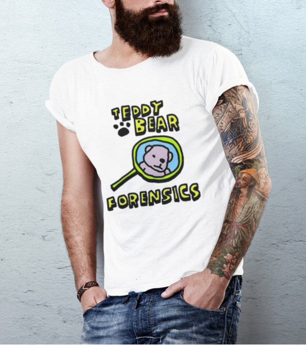 Teddy Bear Forensics Bear With Magnifying Glass T-Shirt
