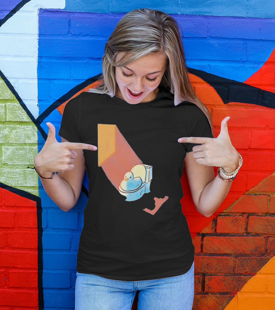 Groovy Space Duck Relaxing In Cosmic Beam On Toilet T-Shirt