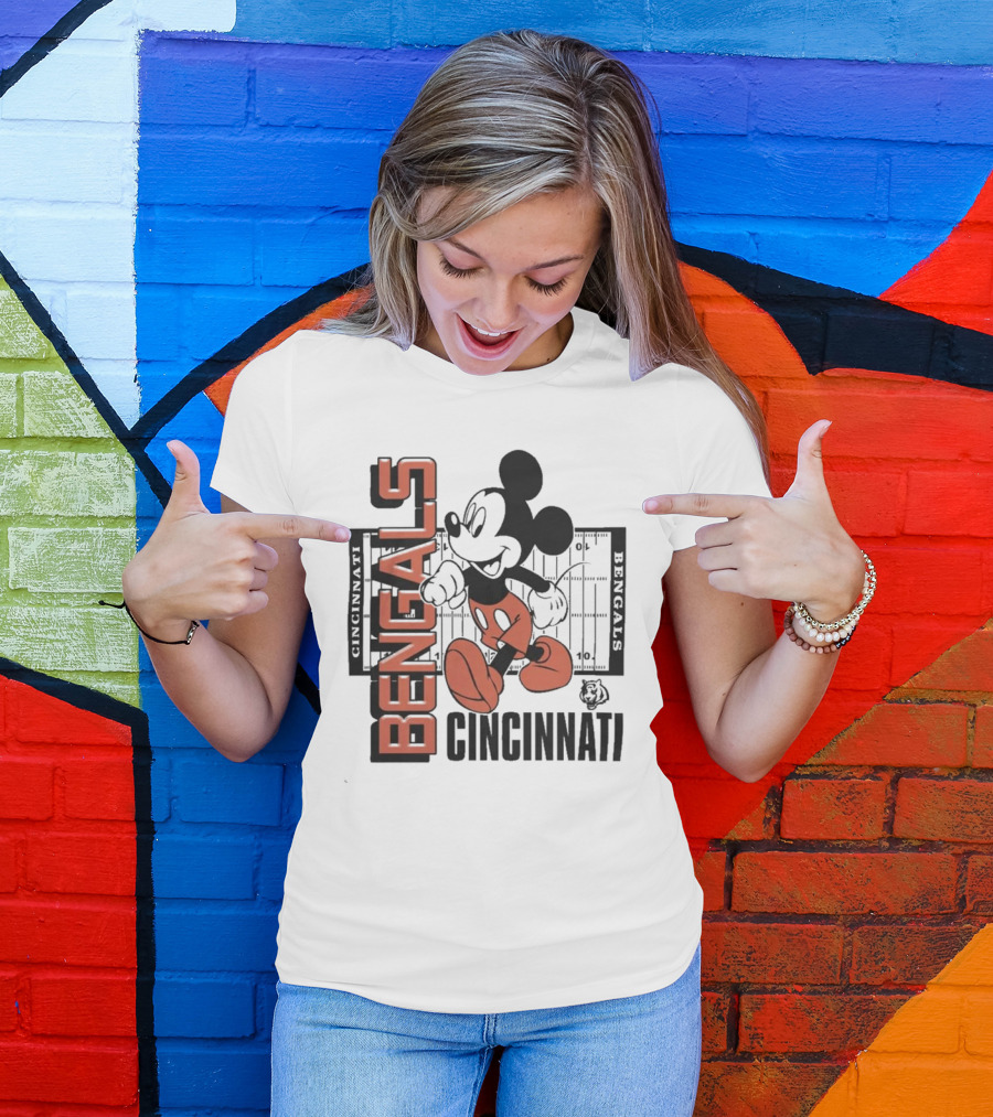 Junkfood X NFL Bengals Mickey Cincinnati Football Field Vintage T-Shirt