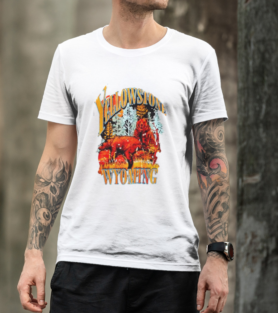Yellowstone Wyoming Bears Wildlife Scenery T-Shirt