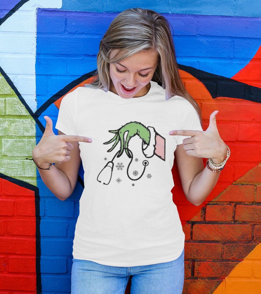Christmas Nurse Grinch With Stethoscope And Snowflakes T-Shirt