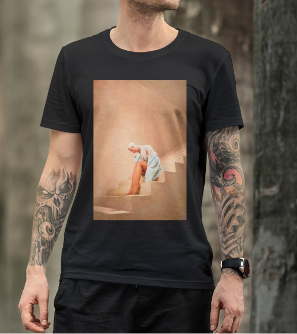 Ariana Grande Staircase Poster Style Sitting On Steps T-Shirt