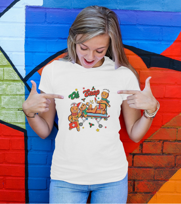 Oh Snap Gingerbread Nurse Ambulance Christmas T-Shirt