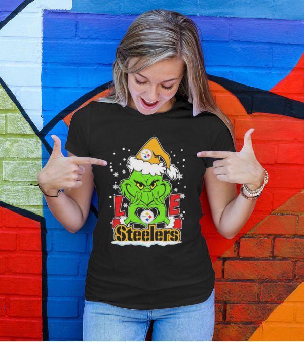 The Grinch Santa Hat Love Pittsburgh Steelers Logo Snowflakes T-Shirt