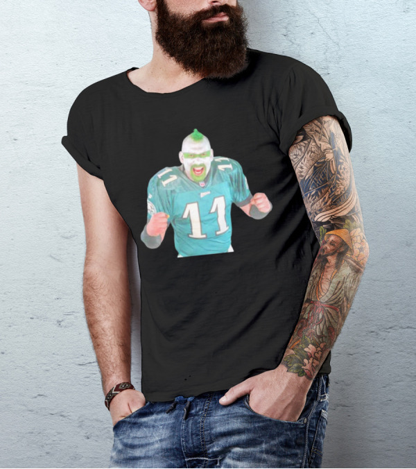 Jamie Pagliei The Philly Sports Fanatic In Eagles Jersey 11 T-Shirt