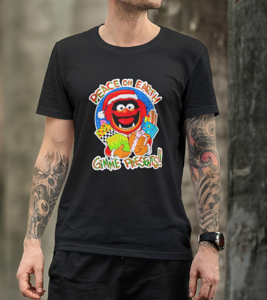 Peace On Earth Gimme Presents Muppets Santa T-Shirt