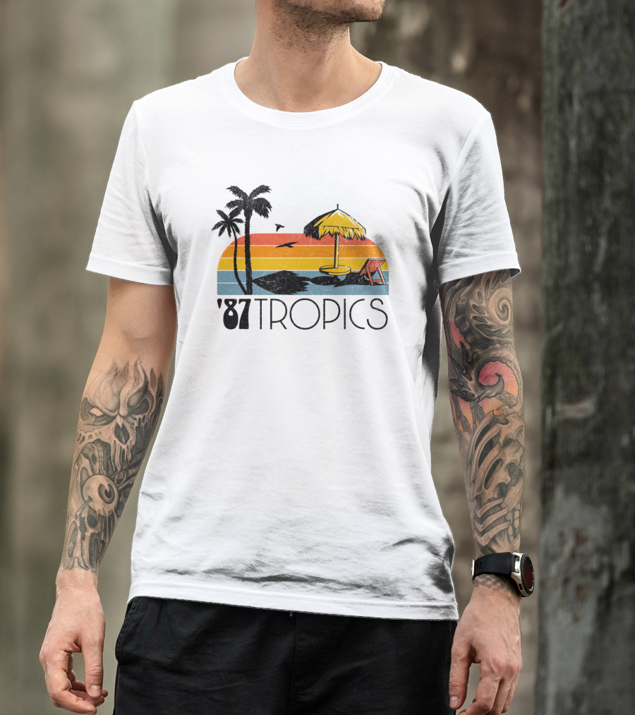'87 Tropics Sunset Palm Beach Umbrella Scene T-Shirt
