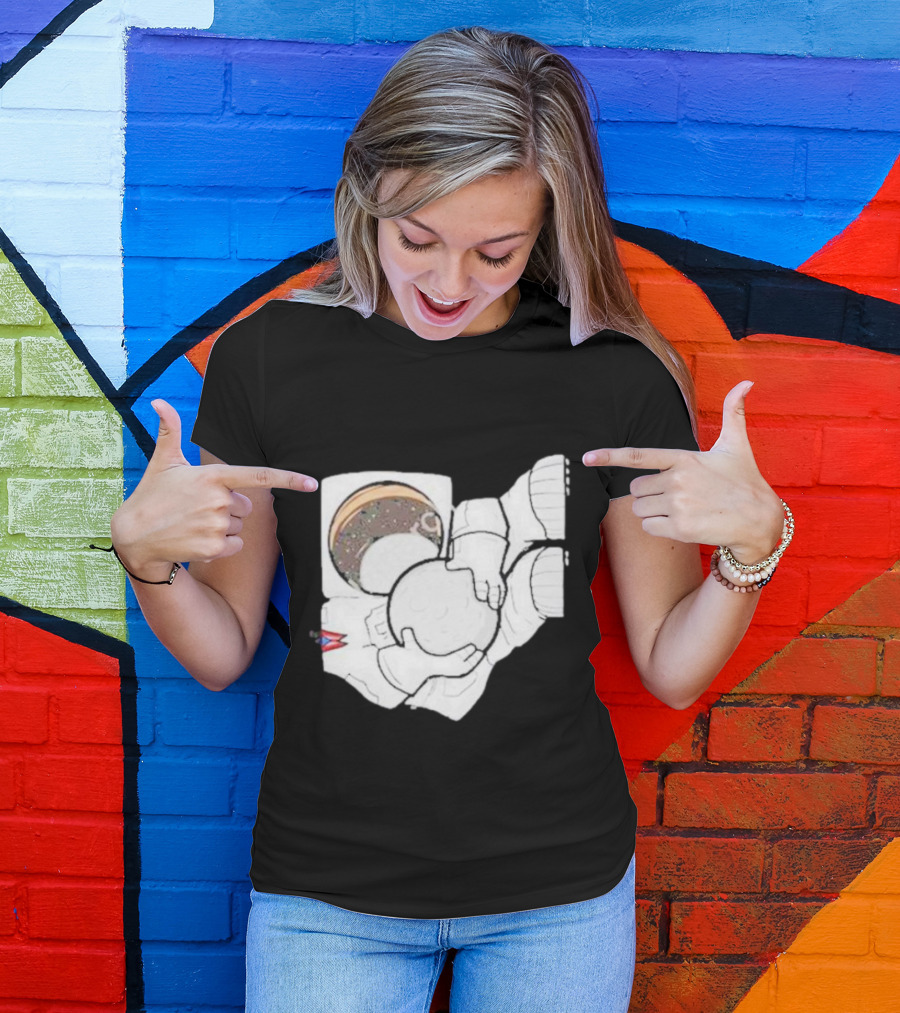 Strange Planet Ohio Moonwalker Cosmic Astronaut Holding Celestial Sphere T-Shirt