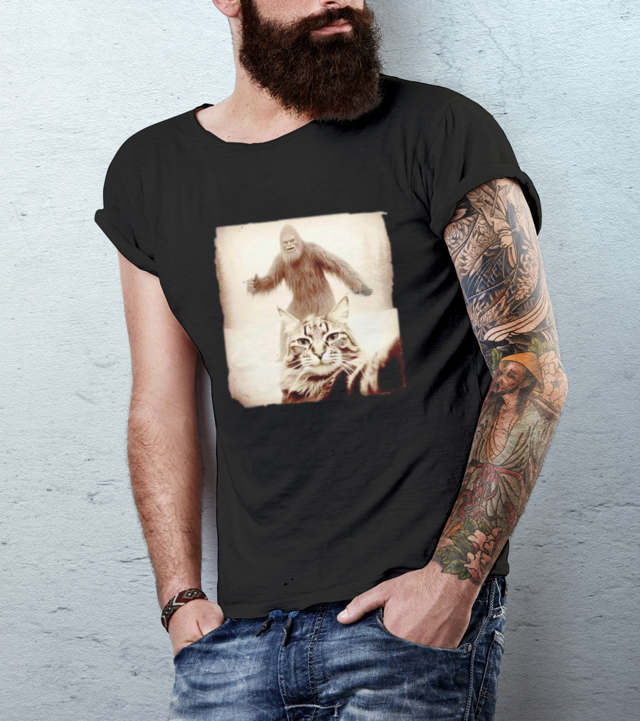 Cat Selfie With Bigfoot In Snowy Wilderness Scene T-Shirt