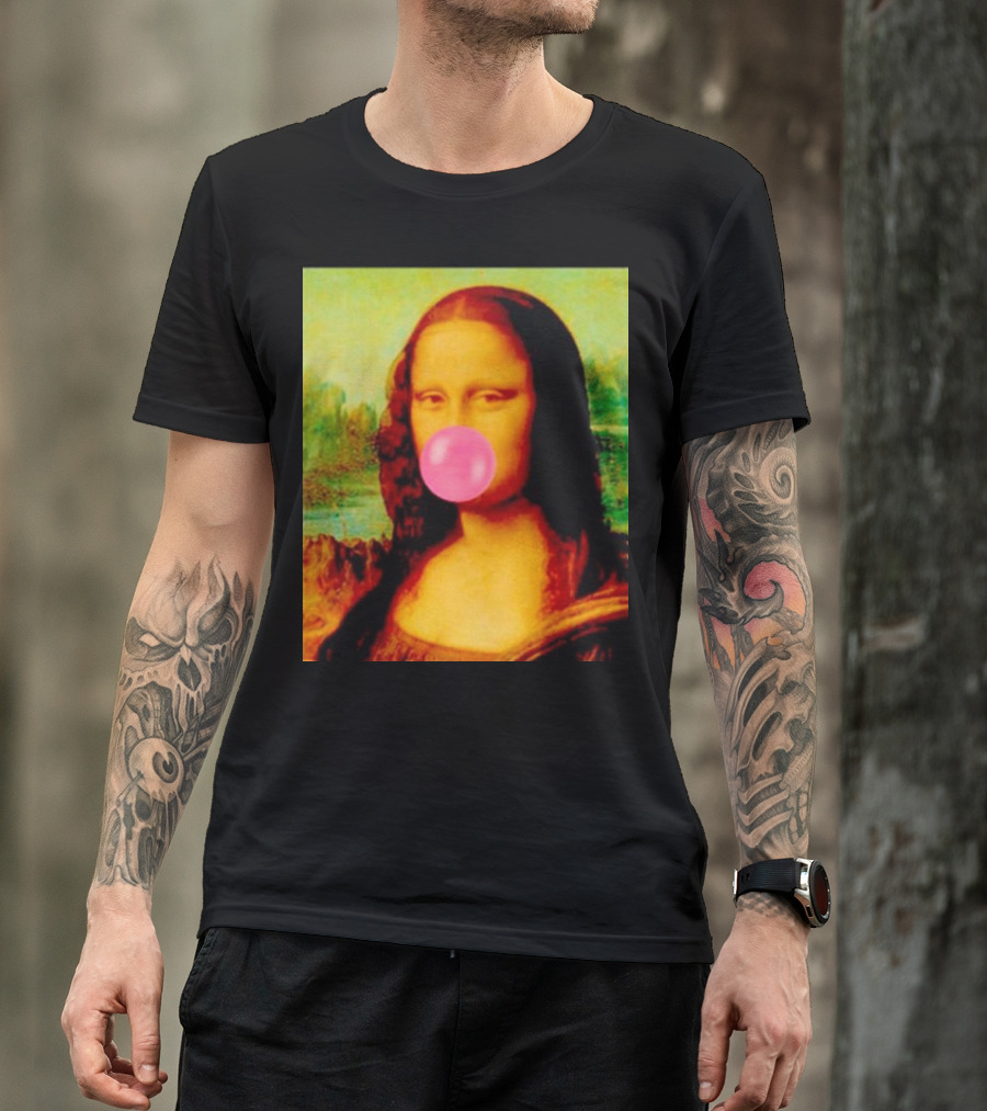 Mona Lisa Blowing Pink Bubble Gum T-Shirt