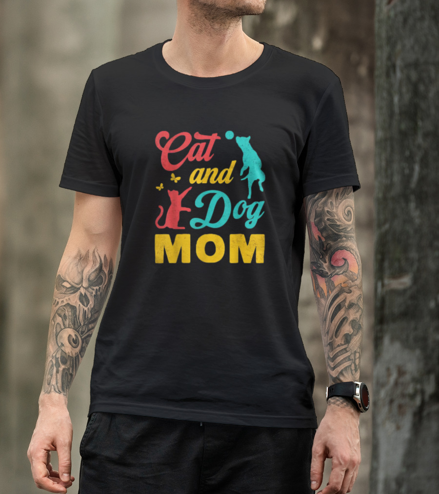 Cat And Dog Mom Vintage Mothers Day Cat Dog Lover Mama T-Shirt