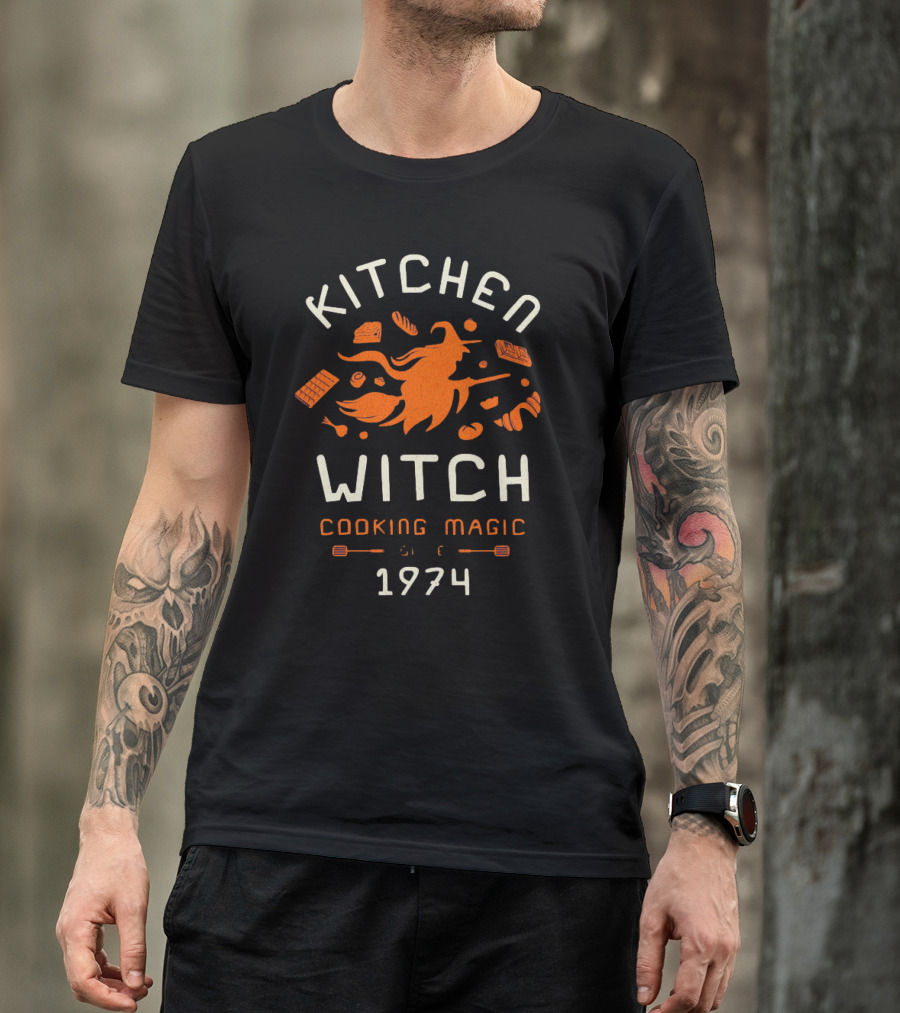 KITCHEN WITCH COOKING MAGIC 1974 T-Shirt