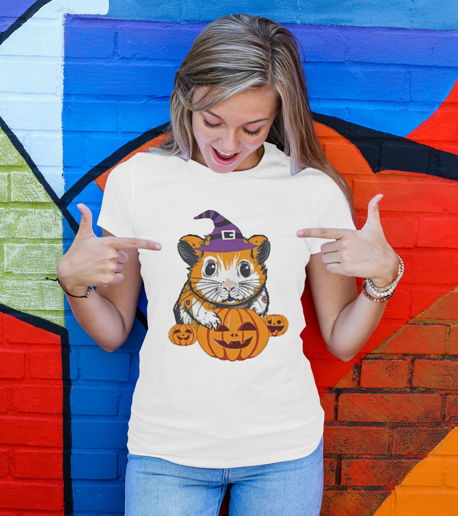 Halloween Guinea Pig With Witch Hat And Pumpkins T-Shirt