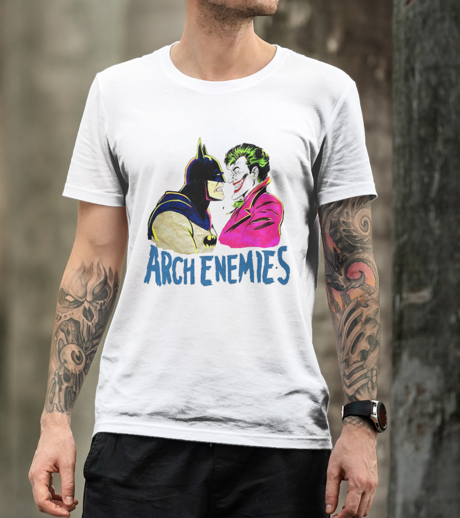 Batman Joker Arch Enemies Comics Face-Off Iconic Showdown T-Shirt
