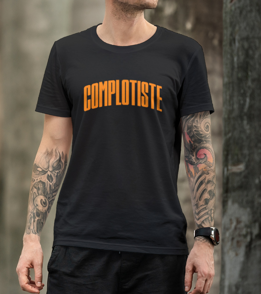 Complotiste Bold Text Booba Merch T-Shirt