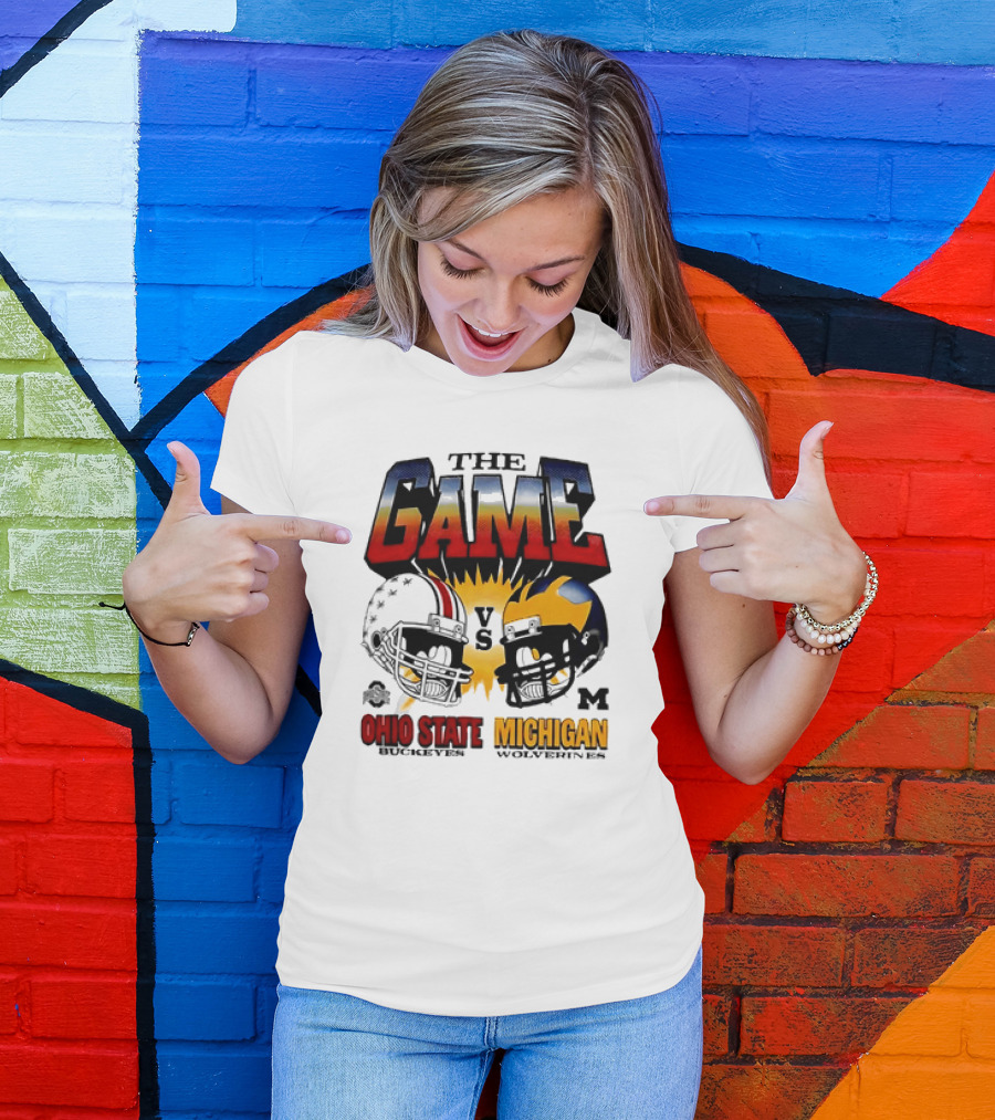 THE GAME Ohio State Buckeyes Vs Michigan Wolverines Helmet Rivalry Vintage T-Shirt