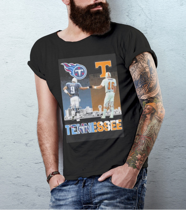 Tennessee Titans Steve McNair Peyton Manning Volunteers Skyline T-Shirt