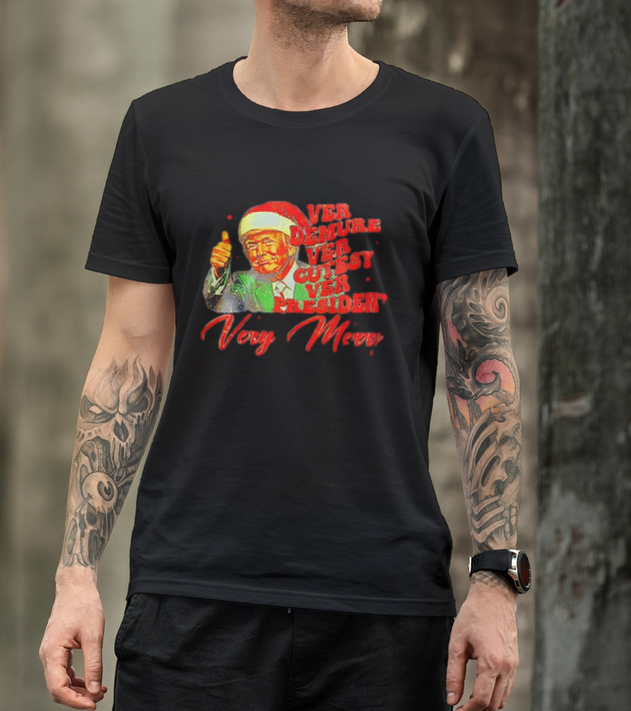 Trump Very Demure Very Cutesy Very President Very Merry Santa Hat Thumbs Up T-Shirt