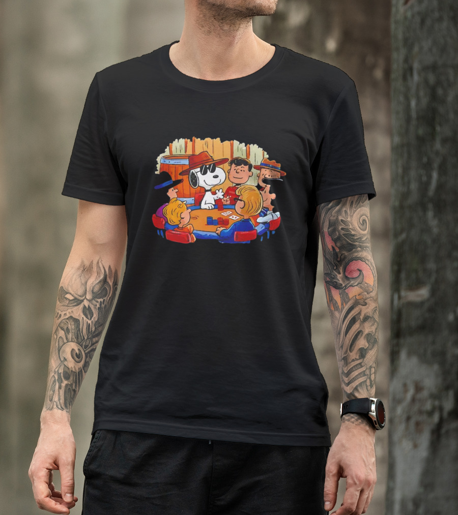 Snoopy And Friends Playing Poker Peanuts Characters T-Shirt