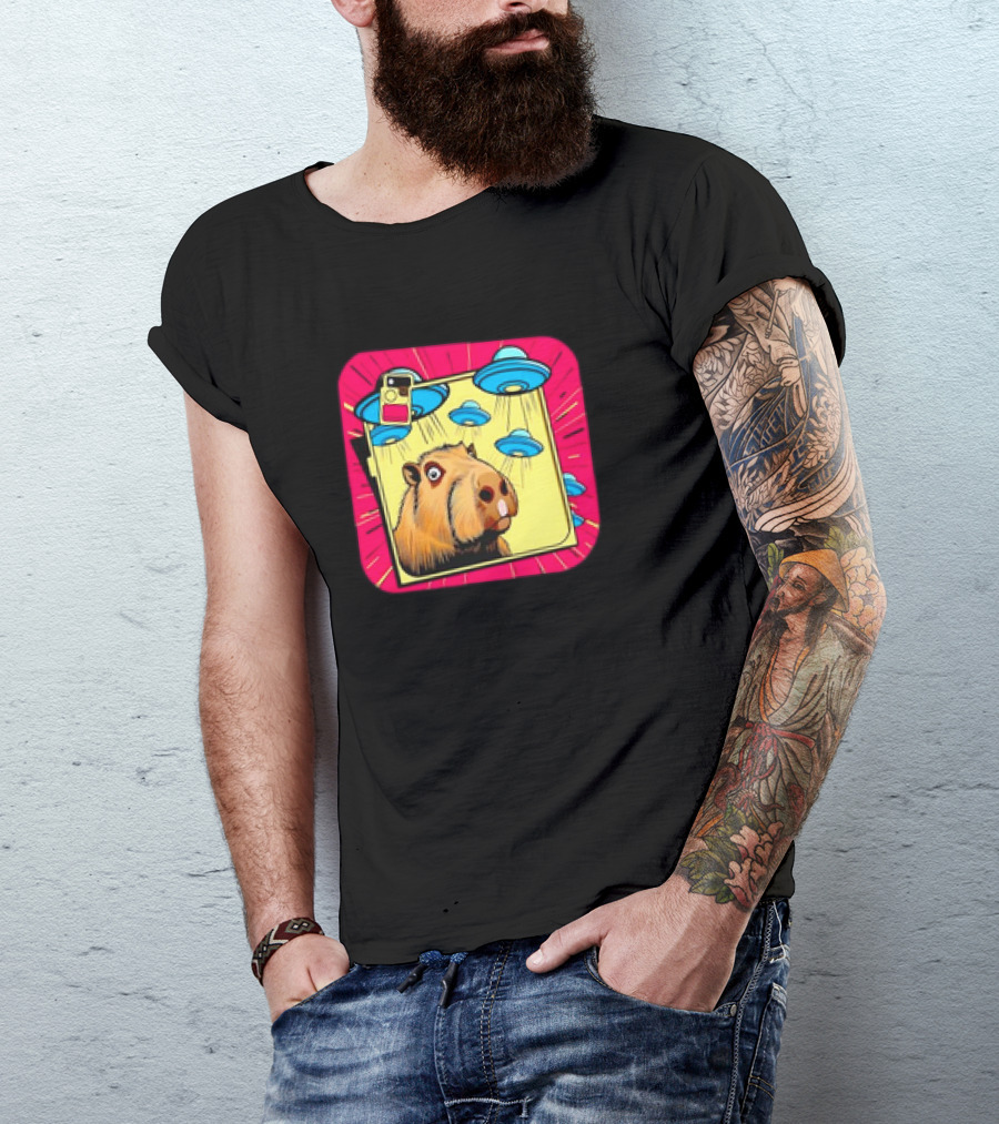 Capybara Selfie Ufos Cartoon Cute Weird T-Shirt