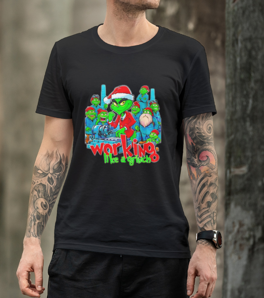 Working Like A Grinch Christmas Mechanic Santa Hat Crew T-Shirt