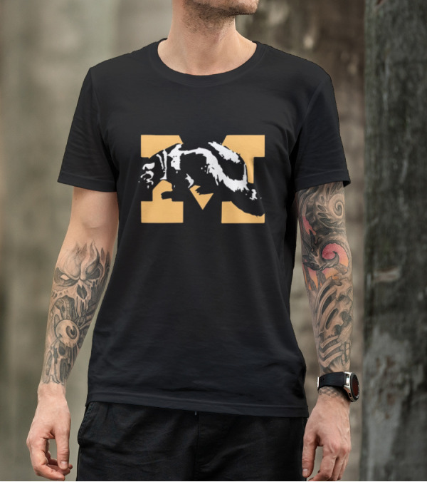 Michigan Wolverines Vintage Mascot M T-Shirt