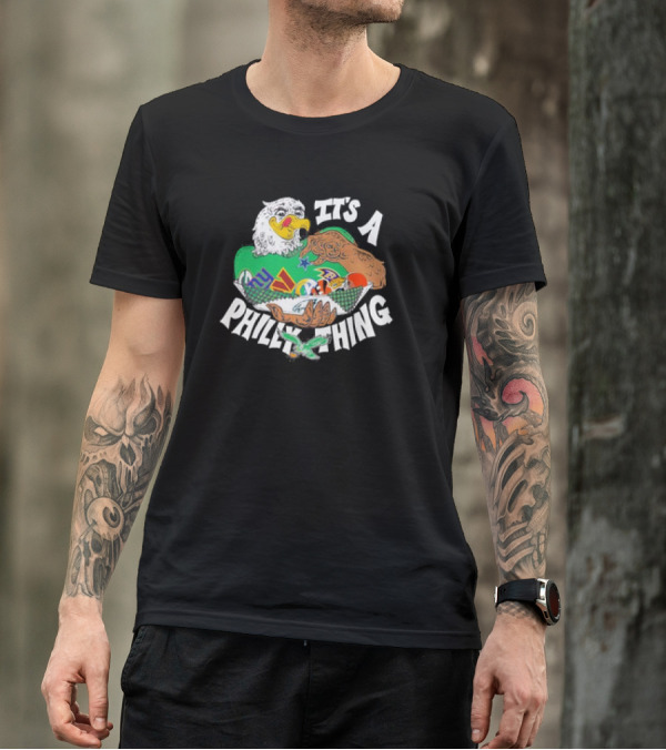Philadelphia Eagles Christmas It's A Philly Thing With Eagle Holding Giants And Cowboys T-Shirt