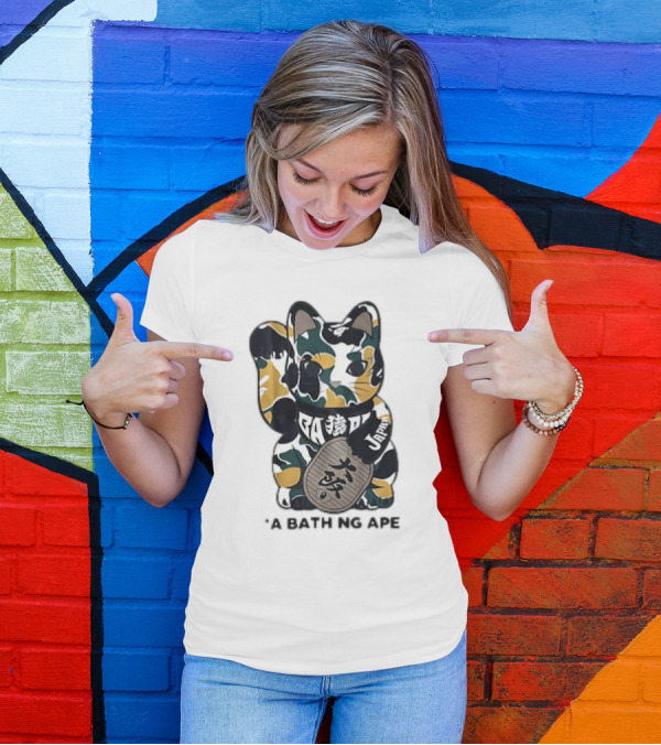 Cat Maneki Neko Japan A Bathing Ape T-Shirt