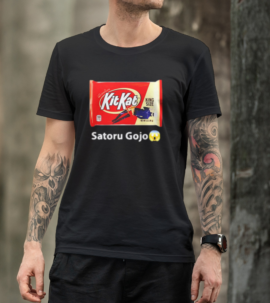 Kit Kat King Size Satoru Gojo 😮 T-Shirt