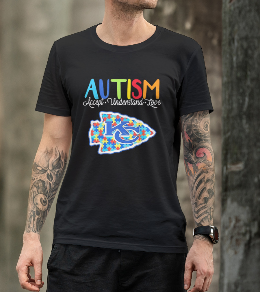 Kansas City Chiefs Autism Accept Understand Love Puzzle T-Shirt