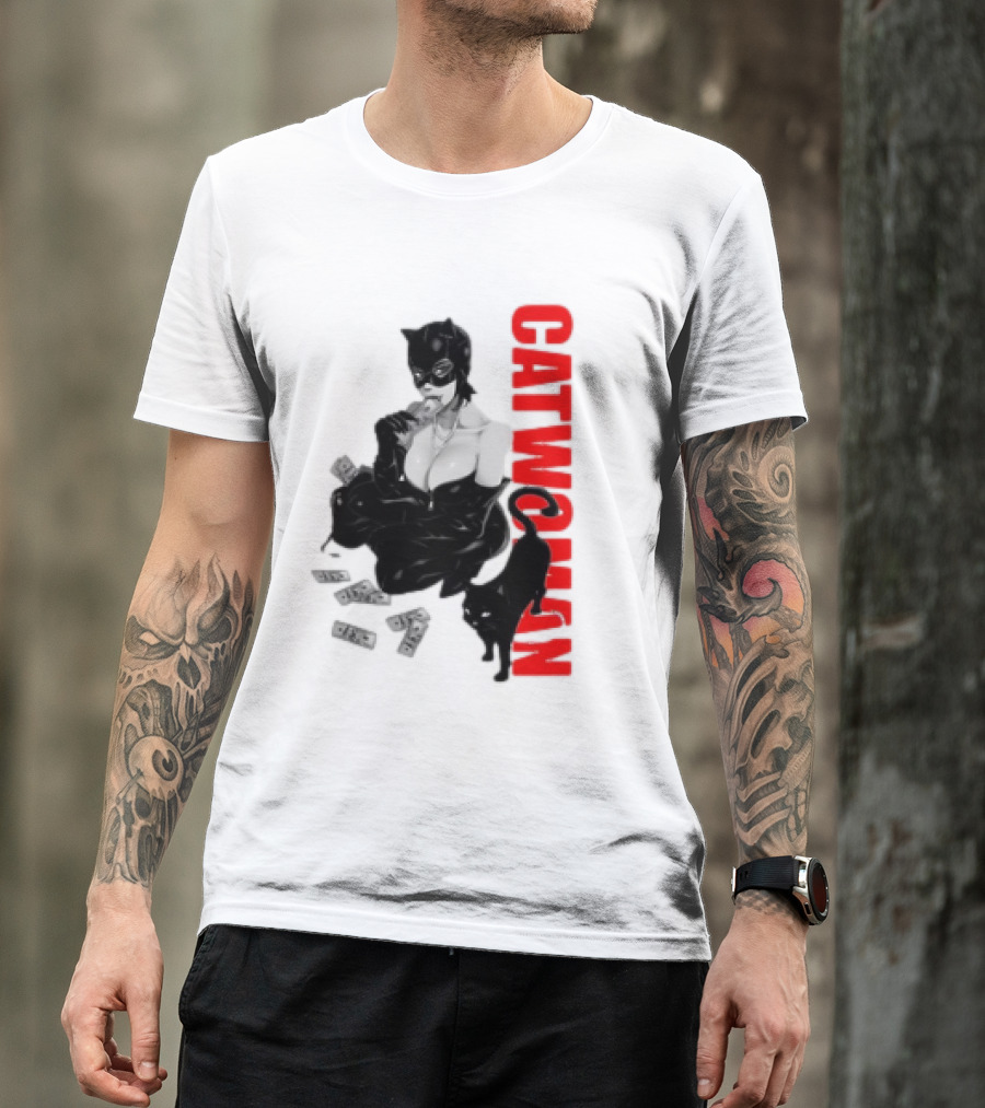 Catwoman Cartoon Noir With Money And Black Cat T-Shirt