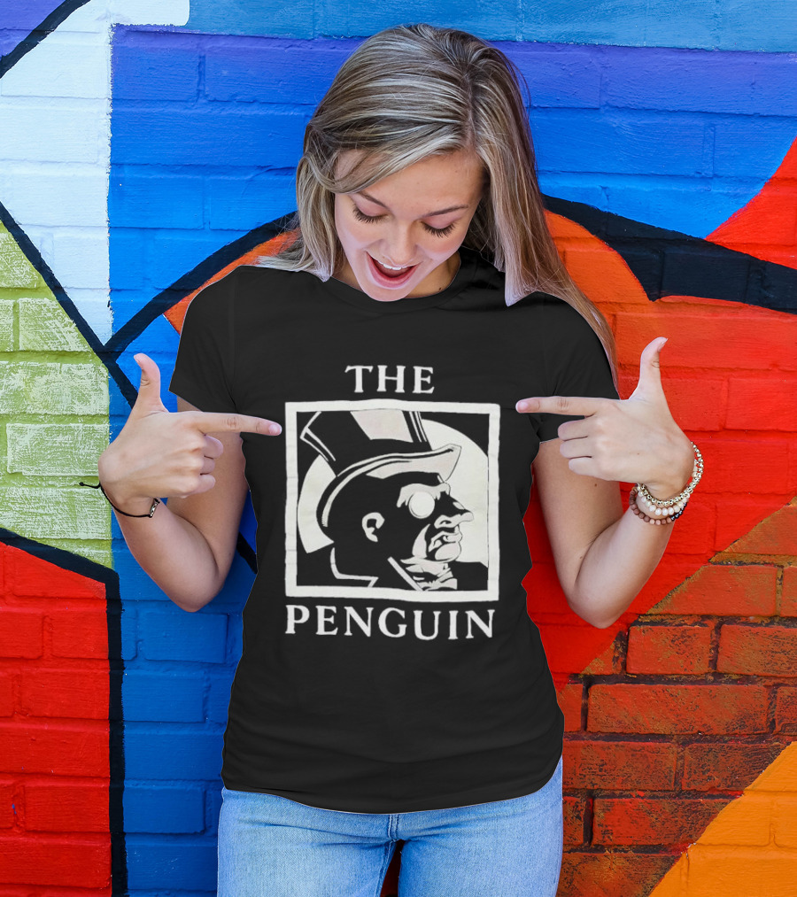 Batman Returns The Penguin Villain Silhouette Art T-Shirt