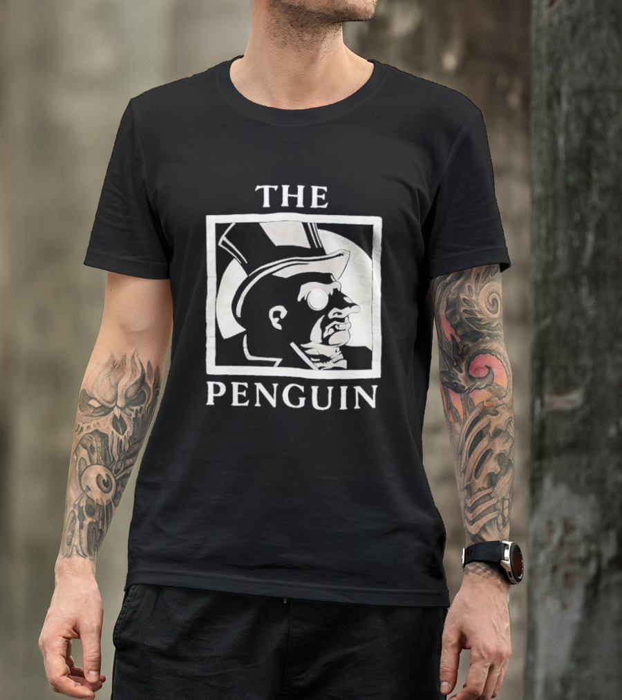 Batman Returns The Penguin Villain Silhouette Art T-Shirt