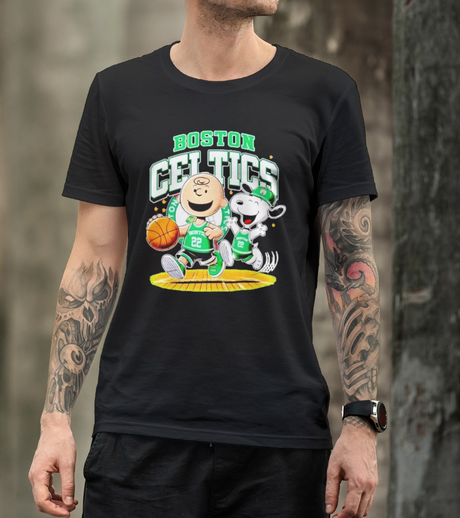 Boston Celtics Charlie Brown Snoopy Basketball Fan Fun T-Shirt