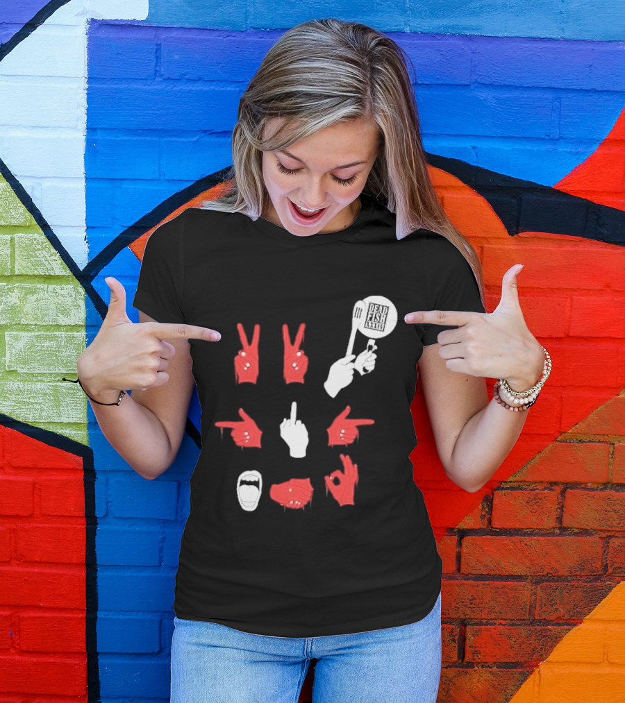 Dead Fish Moletom Careca Sangue Nas Maos 2025 T-Shirt