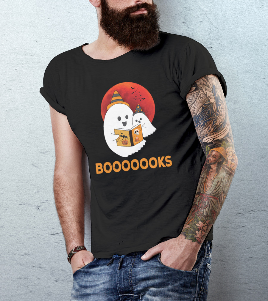 BOOOOOOKS Boo Bees Funny Halloween Books Ghosts Reading With Pumpkin And Orange Moon T-Shirt