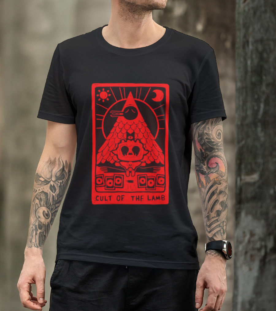 Cult Of The Lamb Red Tarot Pyramid With Sun And Moon Symbols T-Shirt