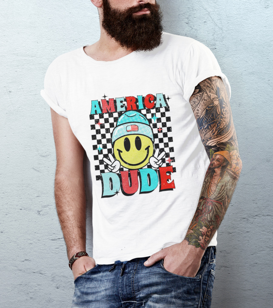 America Dude Smiley Face With Beanie And Peace Signs T-Shirt