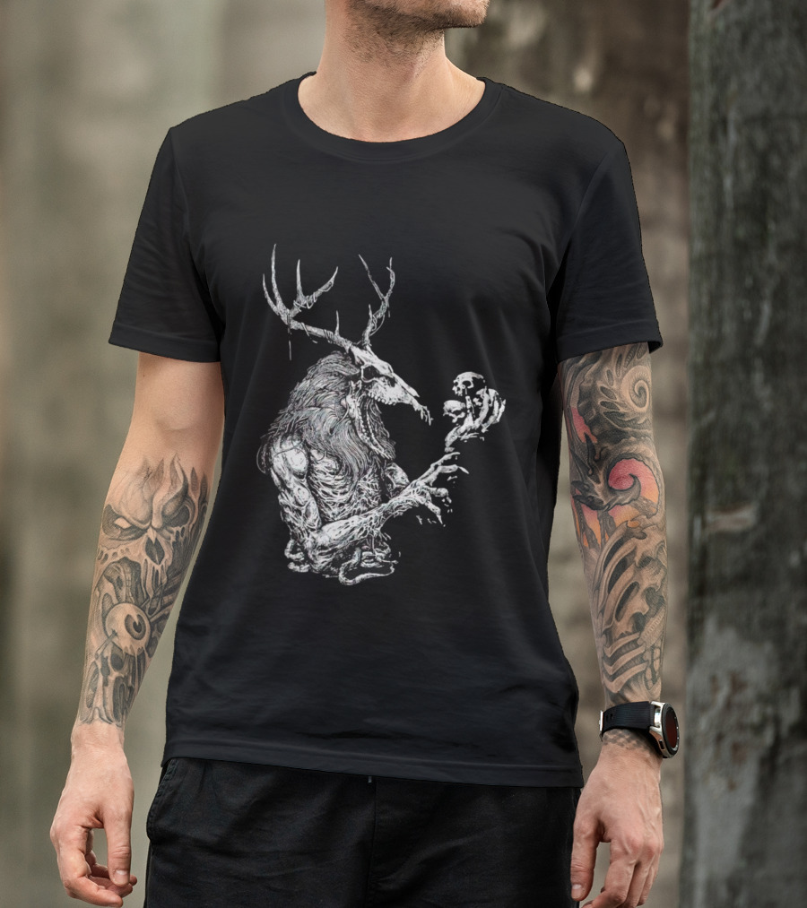 Wendigo Antlered Skull Creature Grasping Skulls T-Shirt