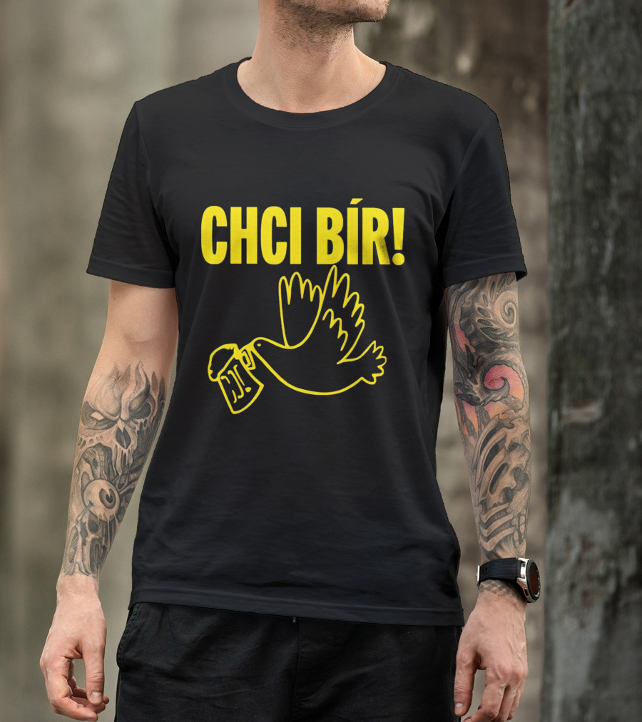 CHCI BÍR Beer Dove With Mug T-Shirt