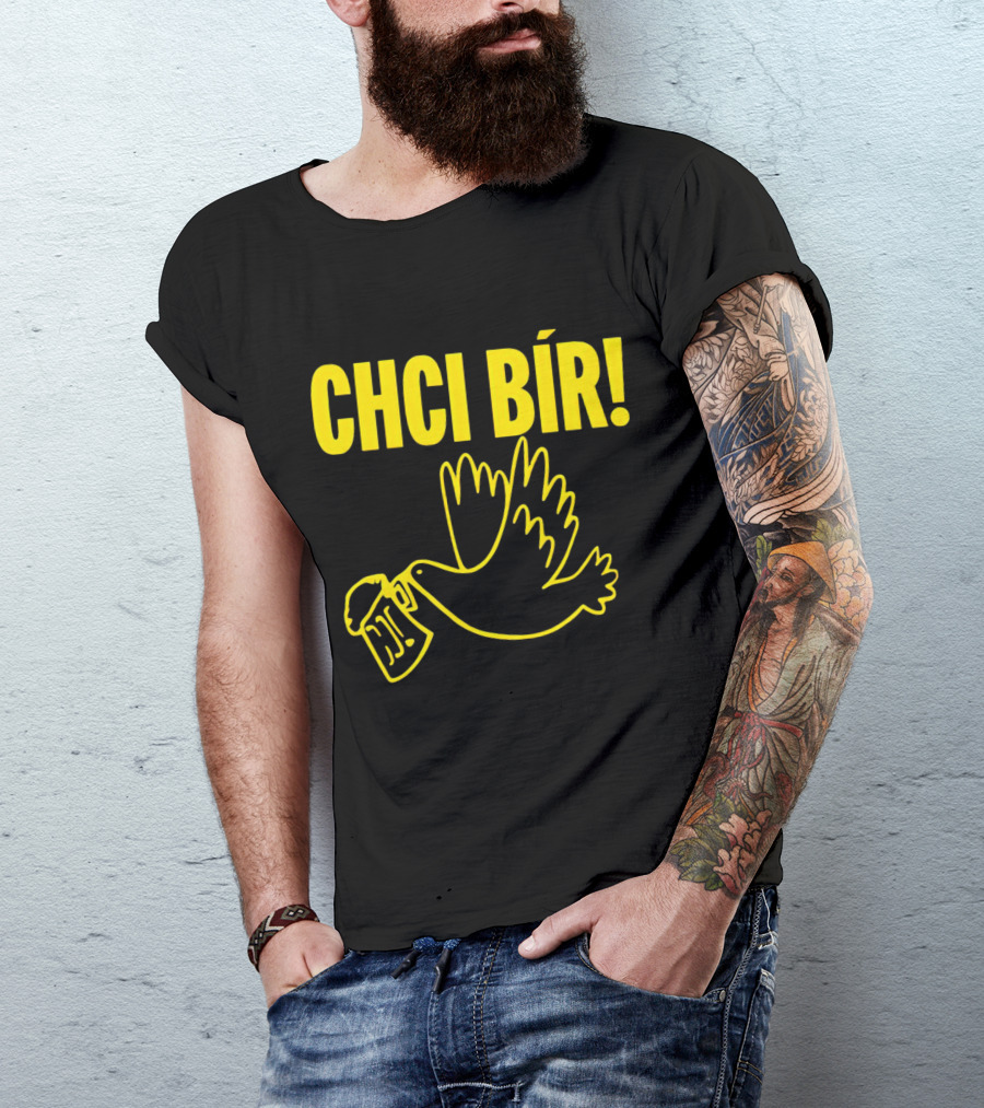 CHCI BÍR Beer Dove With Mug T-Shirt