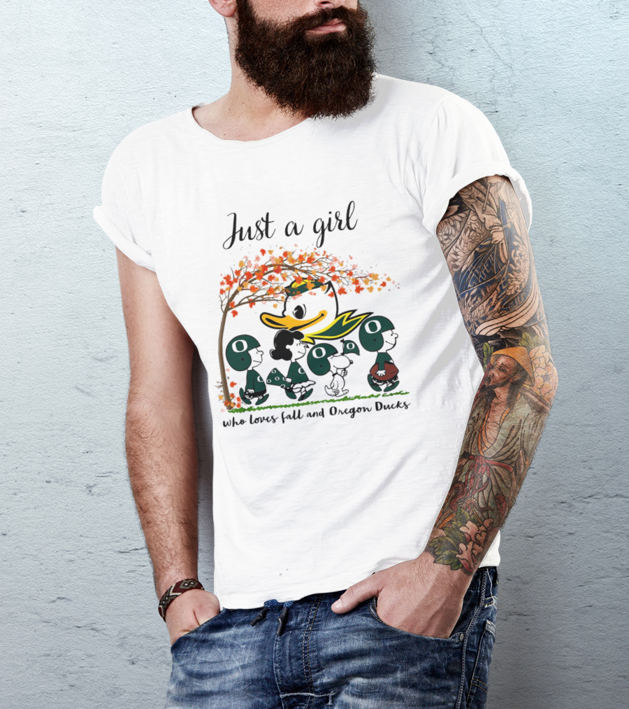 Just A Girl Who Loves Fall And Oregon Ducks Peanuts Cartoon T-Shirt
