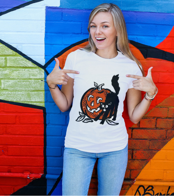 Vintage Halloween Pumpkin And Black Cat T-Shirt