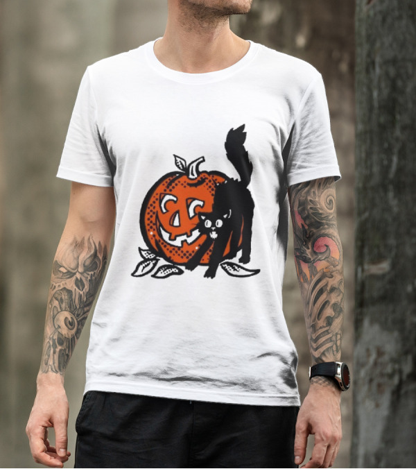 Vintage Halloween Pumpkin And Black Cat T-Shirt