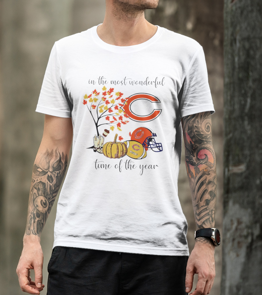 In The Most Wonderful Time Of The Year Chicago Bears Thanksgiving Helmets And Autumn Leaves T-Shirt