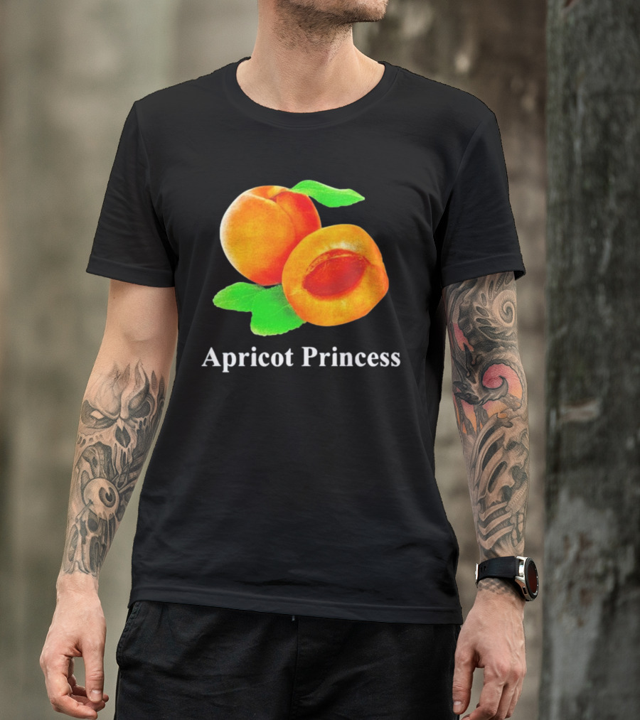 Apricot Princess Fruit Illustration With Leaf Detailing T-Shirt
