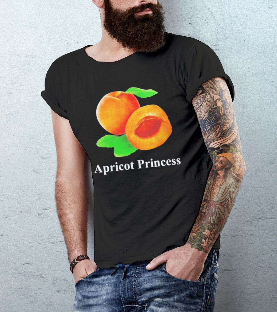 Apricot Princess Fruit Illustration With Leaf Detailing T-Shirt